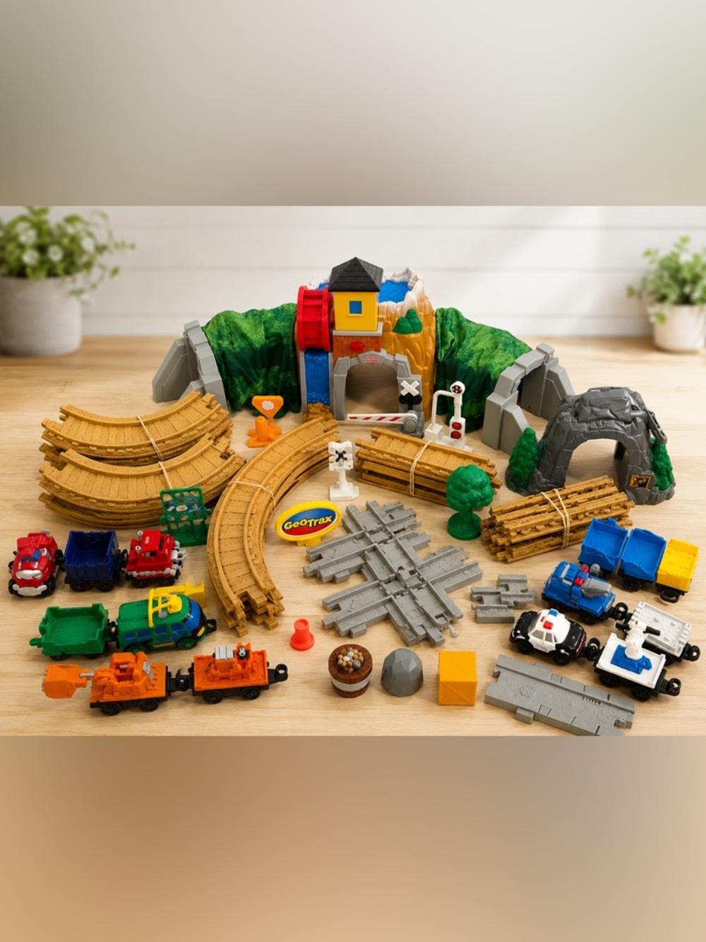 Fisher-Price GeoTrax Playset with Tunnel, Tracks, Vehicles, Working Wheel